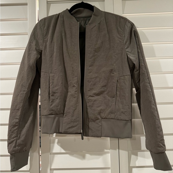 Lululemon nonstop bomber jacket - Picture 1 of 3